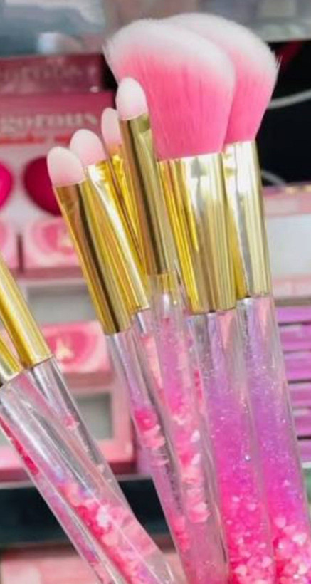 براش رژگونه و اکواریومی ساعت شنی